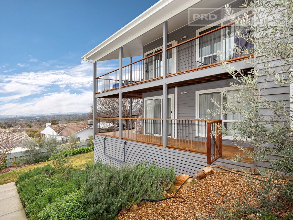 9 Bellevue Parade WAGGA WAGGA 14