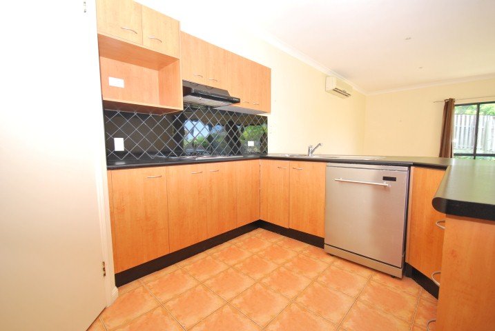 9 Belmont Drive VARSITY LAKES 2