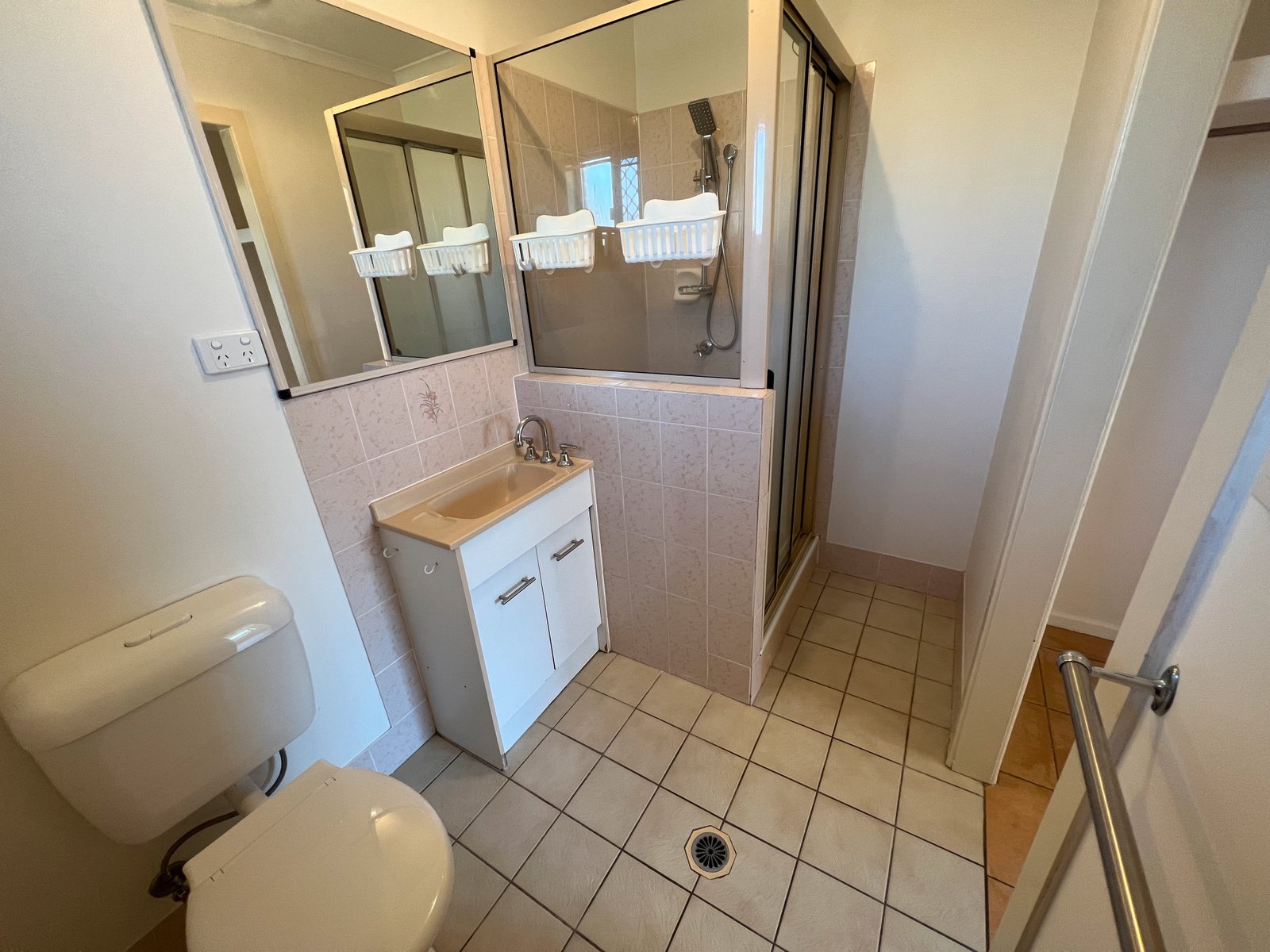 9 BELTANA Drive BOYNE ISLAND 8