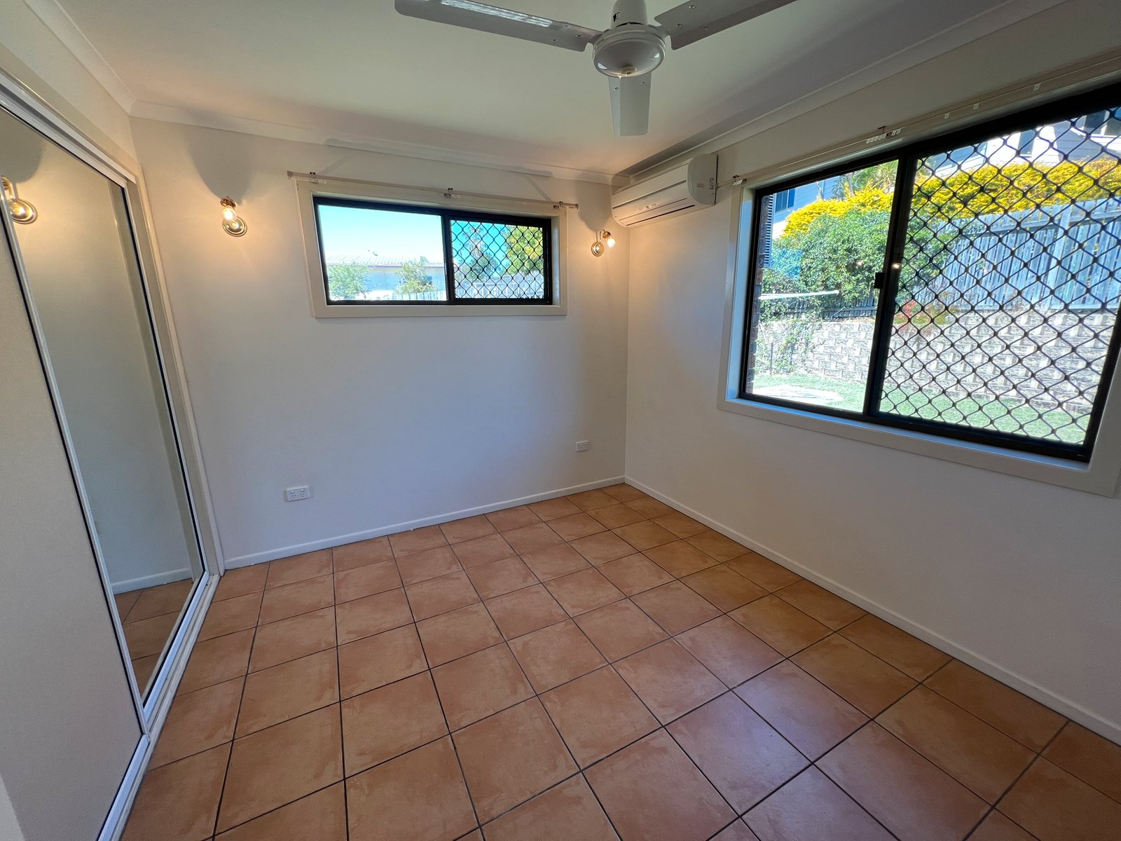 9 BELTANA Drive BOYNE ISLAND 10