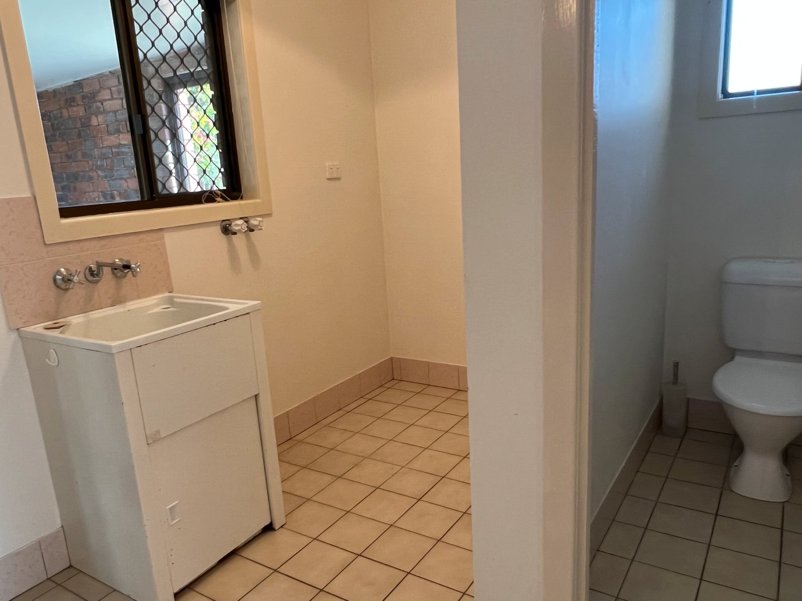 9 BELTANA Drive BOYNE ISLAND 13