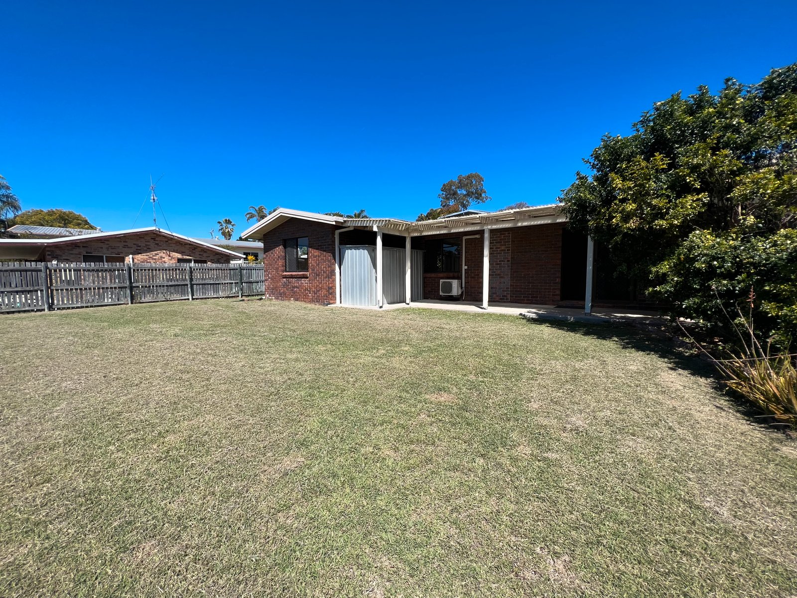 9 BELTANA Drive BOYNE ISLAND 16