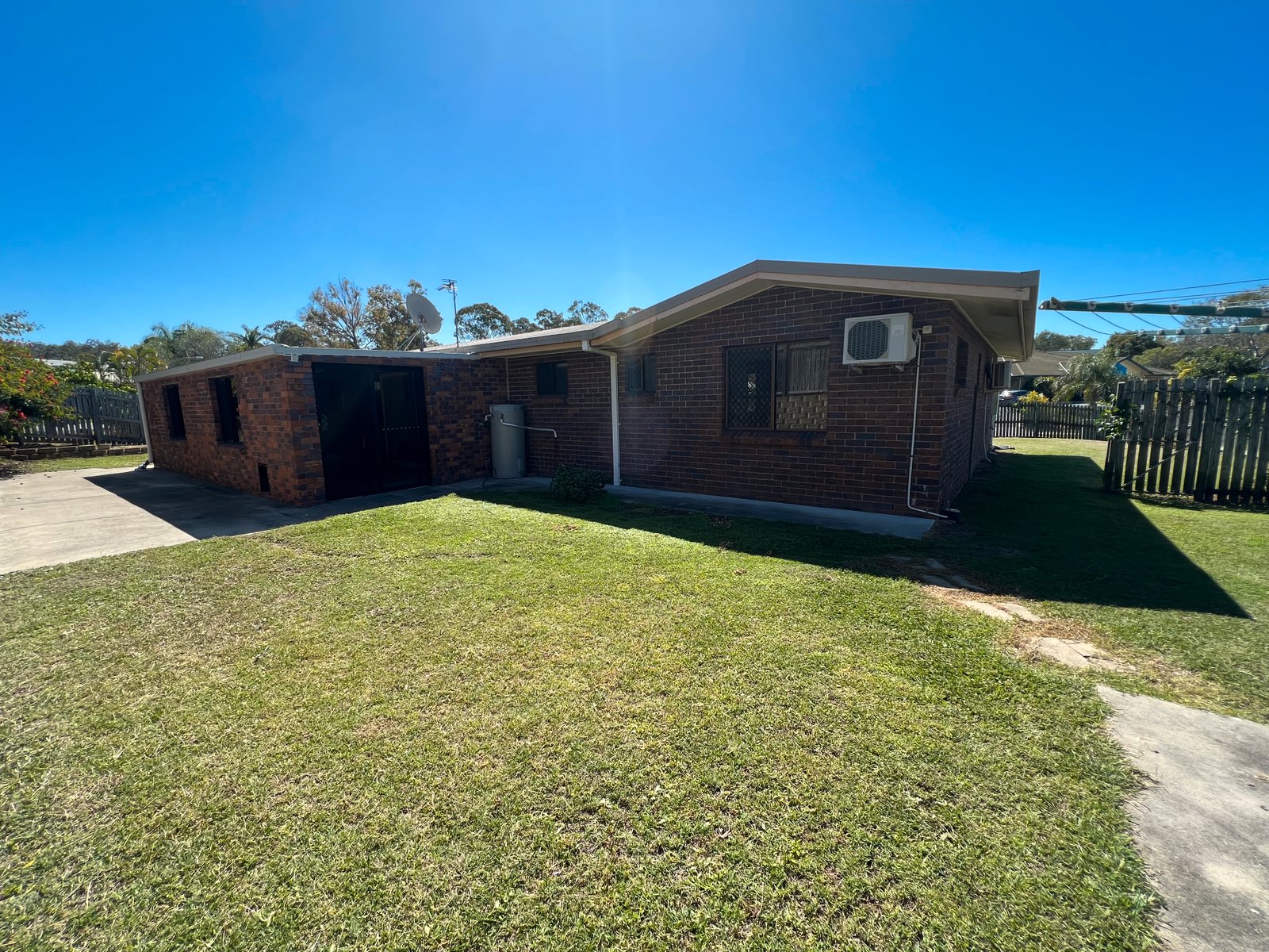 9 BELTANA Drive BOYNE ISLAND 17