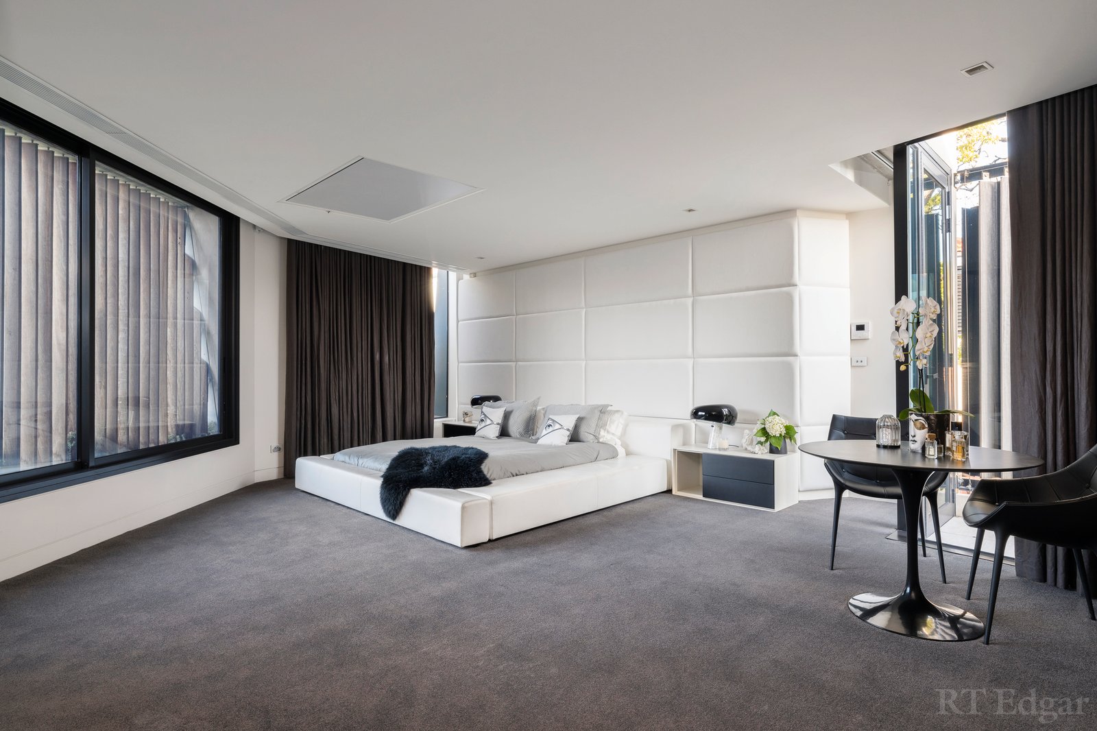 Real Estate and Property in 9 Bendigo Avenue, Elwood, VIC