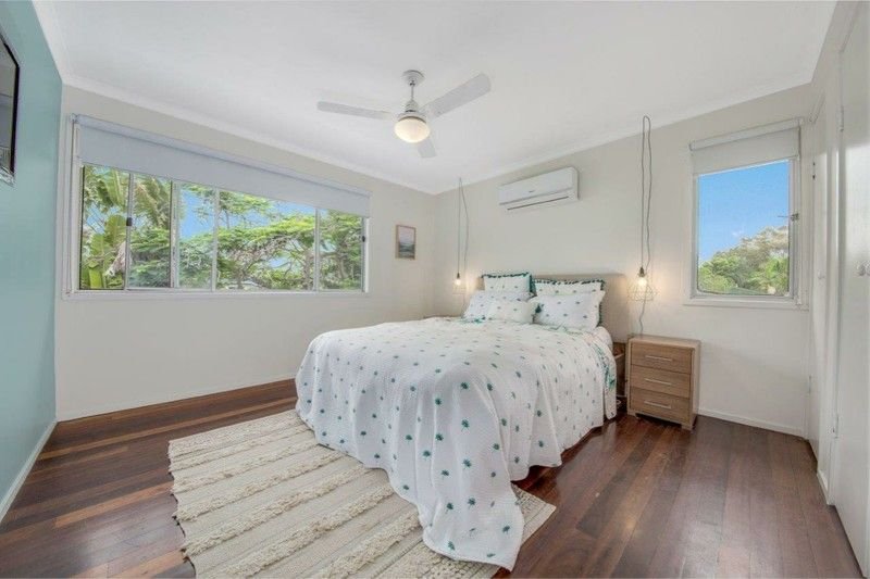 9 Benowa Crt  BOYNE ISLAND 13