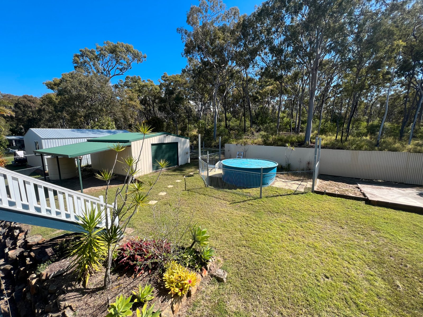 9 Benowa Crt  BOYNE ISLAND 15