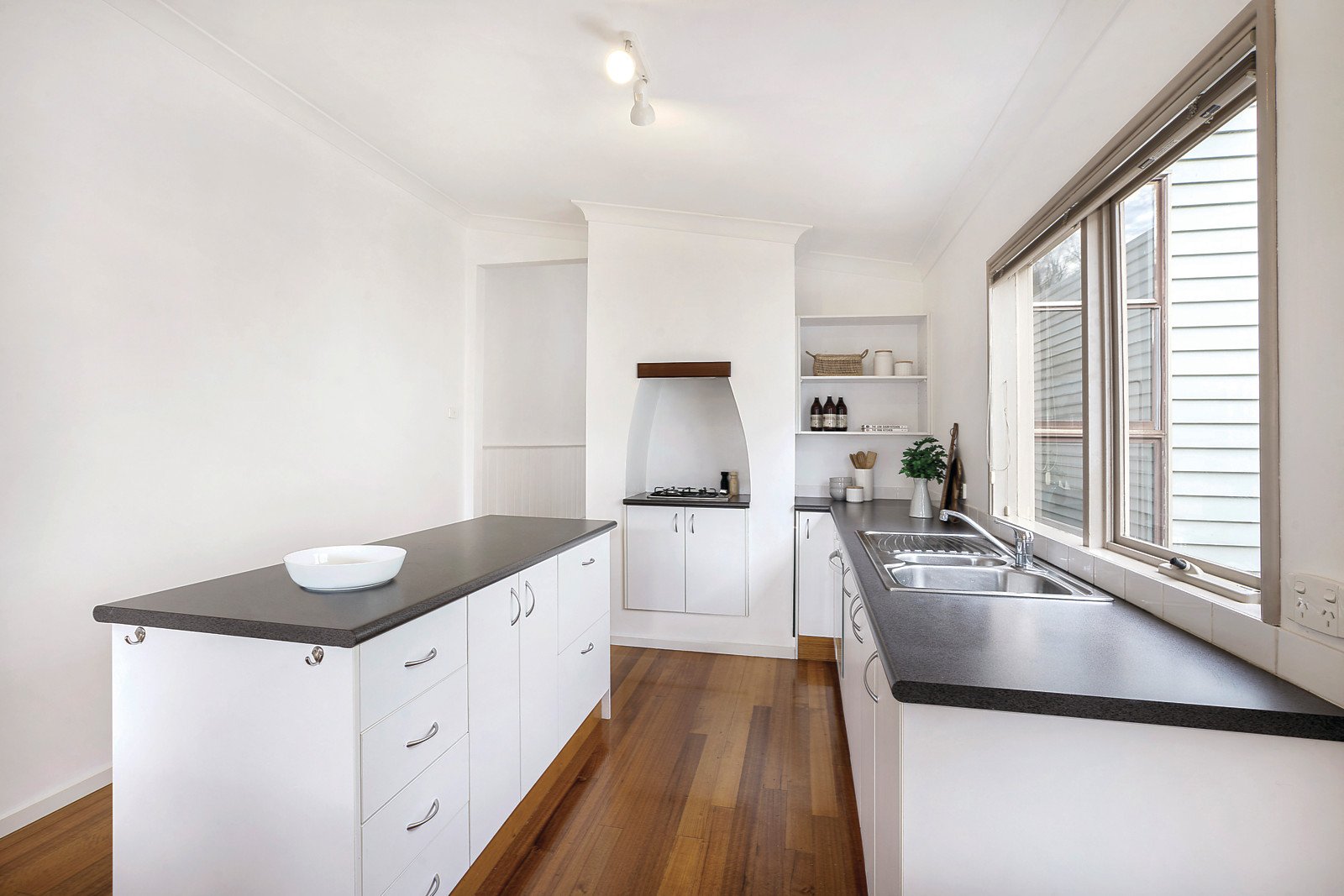 9 Bent Street, Malvern East, VIC