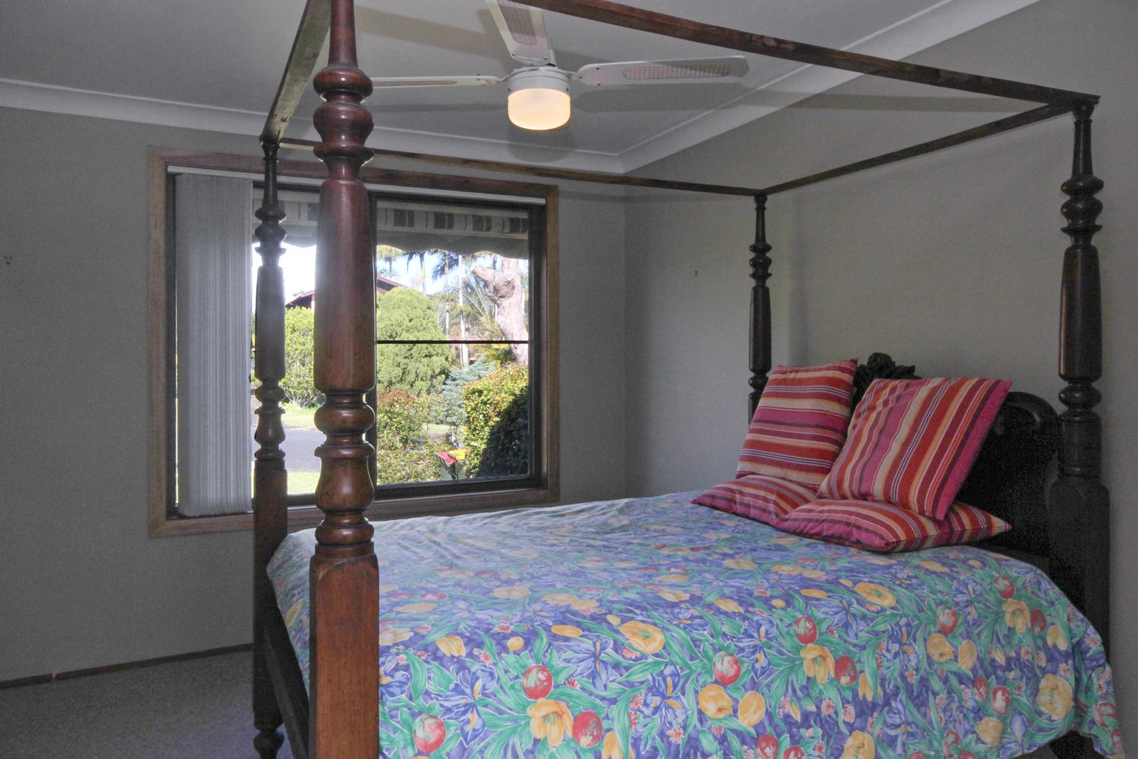 9 Bergalia Crescent CAMDEN HEAD 4