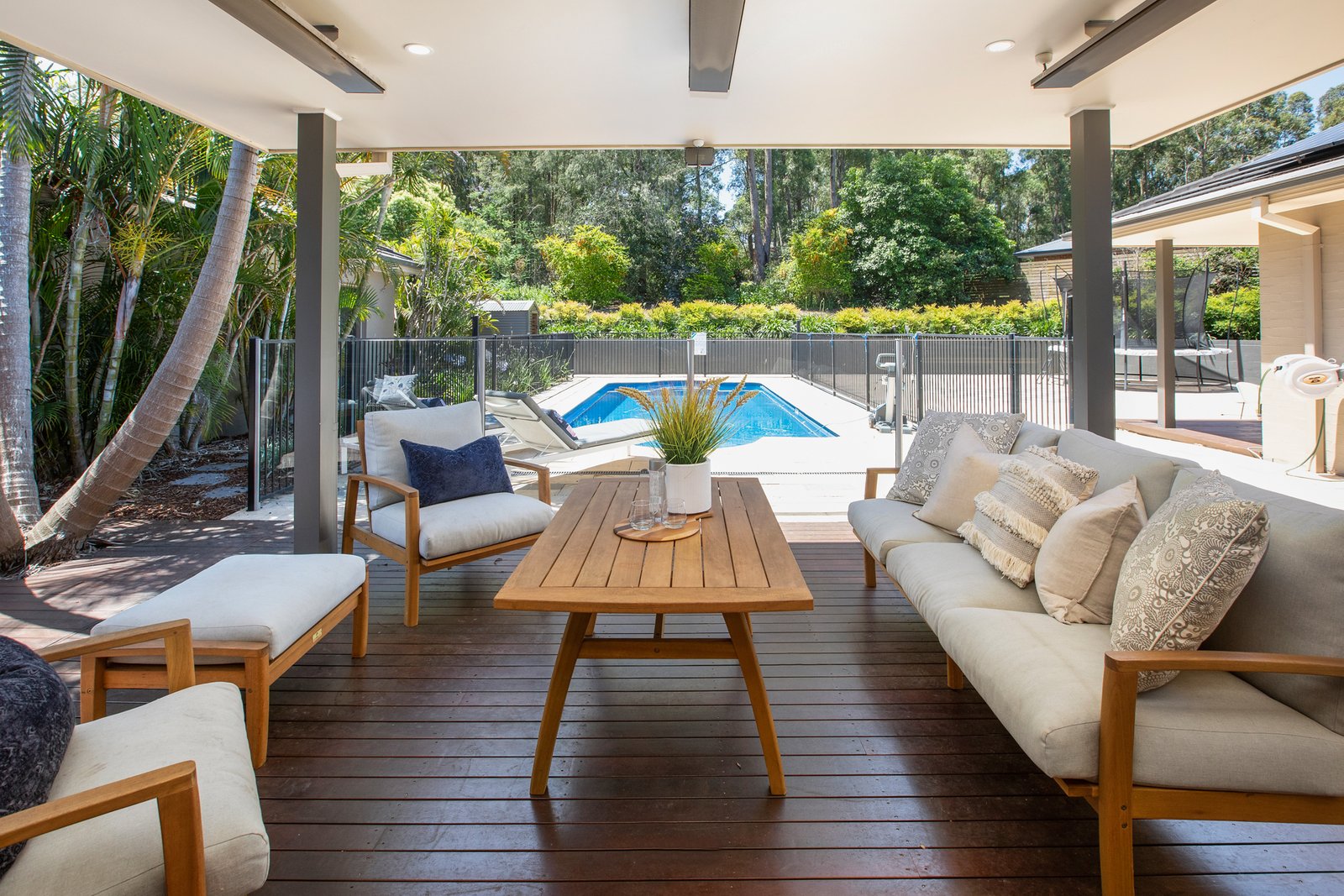 9 Berrinda Close BOLWARRA HEIGHTS 1