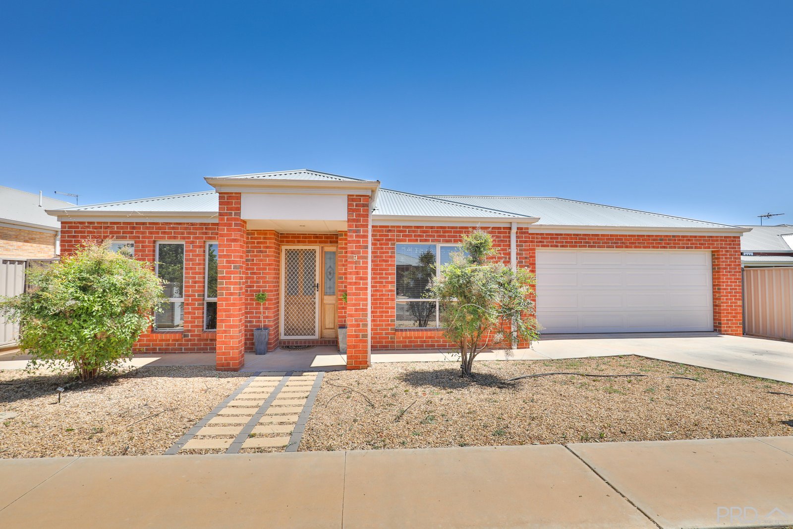 9 Betty Krake Drive RED CLIFFS 2