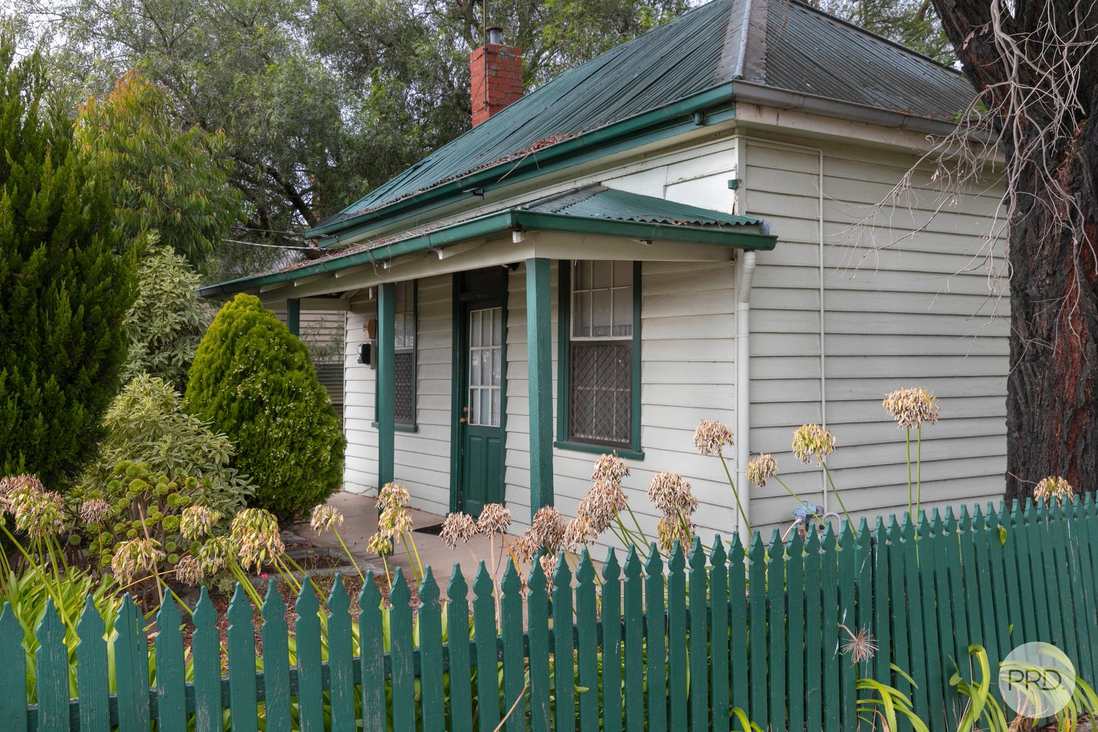 9 Birdwood Avenue SEBASTOPOL 1