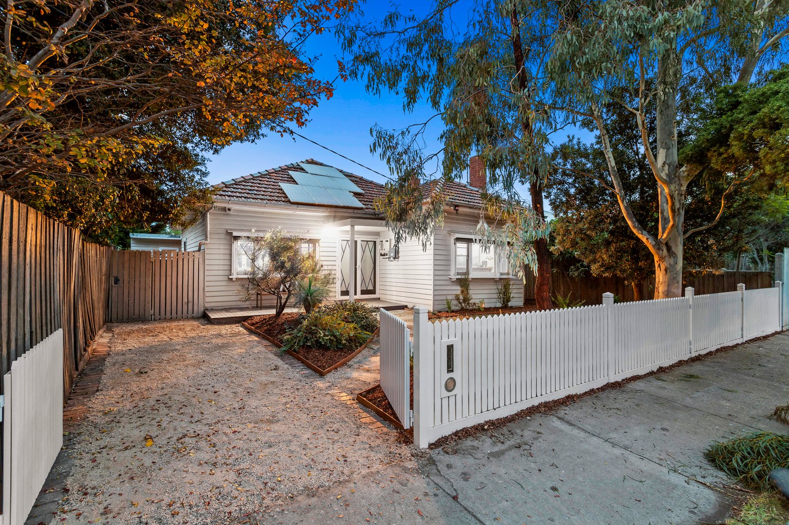 Gallery: 9 Blackshaws Road