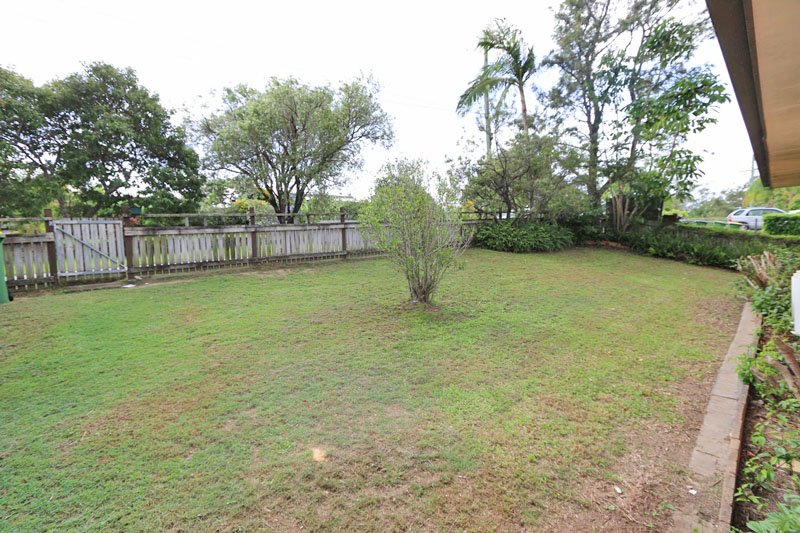 9 Bloodwood Crescent MOLENDINAR 10