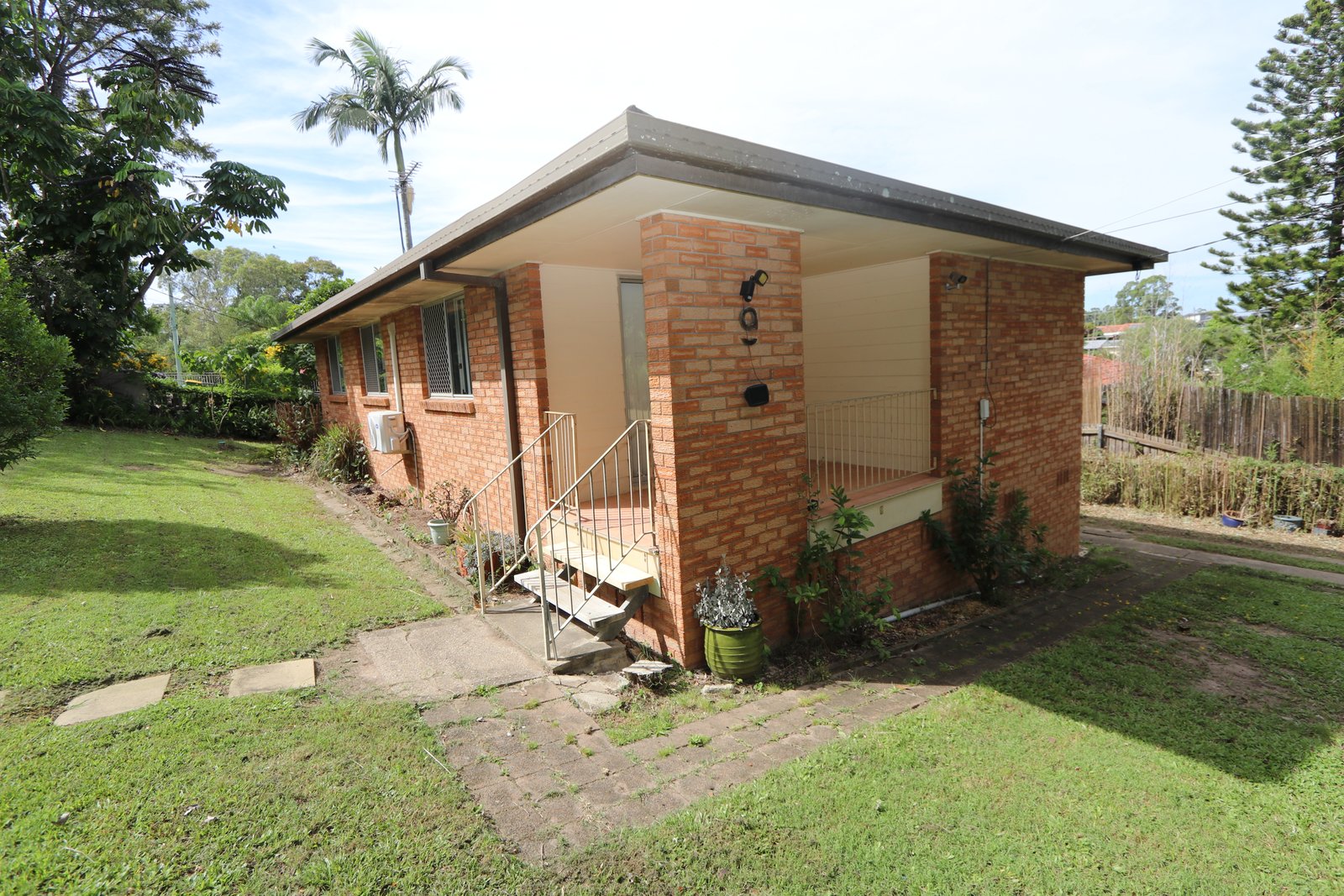 9 Bloodwood Crescent MOLENDINAR 11