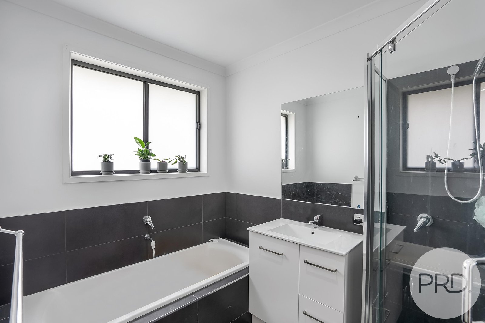 9 Bluebell Close SORELL 12