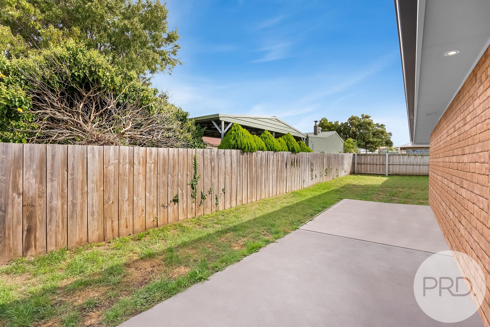 9 Bluebell Close SORELL 19