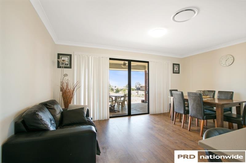 9 Bluebell Way TAMWORTH 5