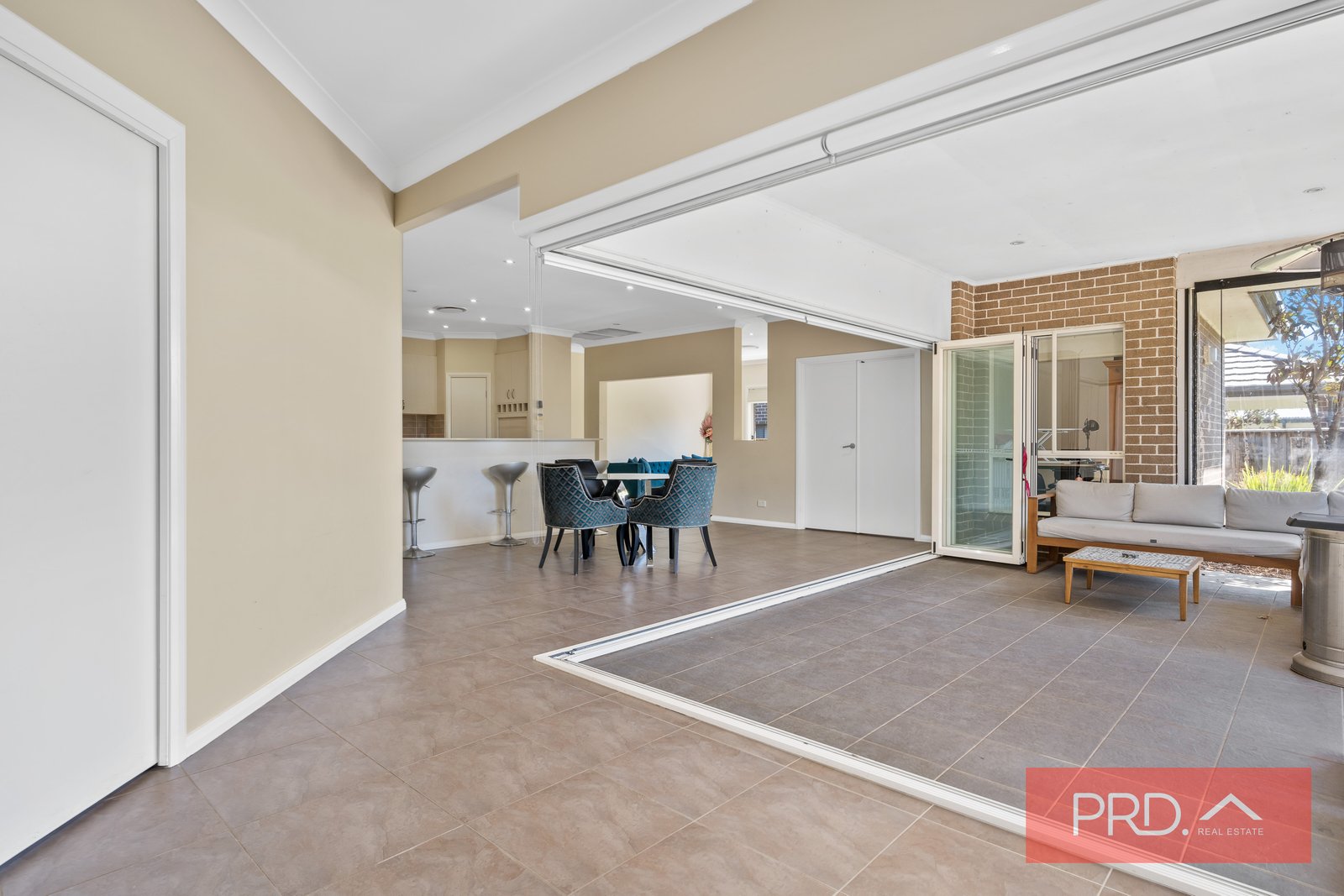 9 Bond Street ORAN PARK 14