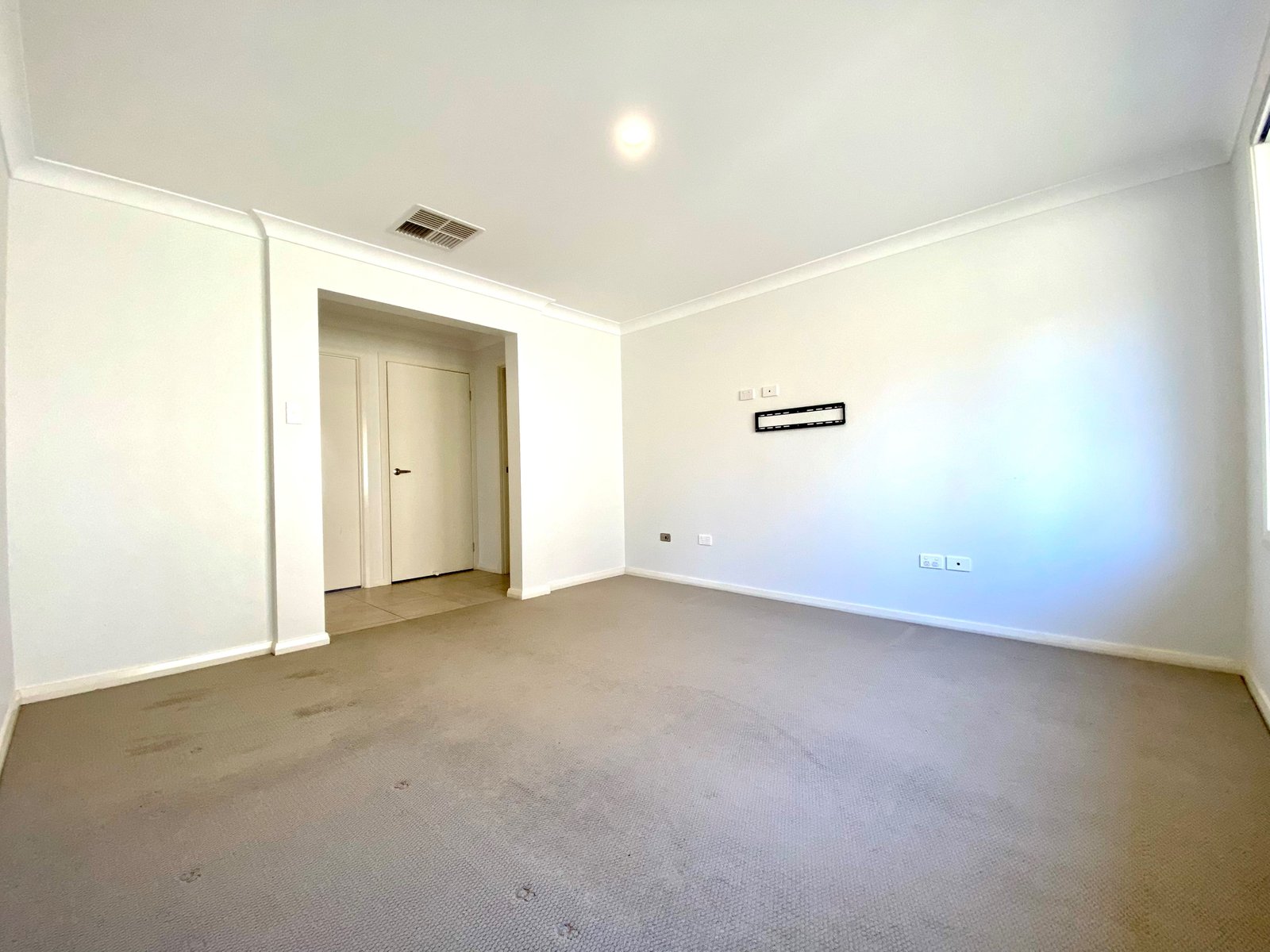 9 Borrowdale Close TAMWORTH 14