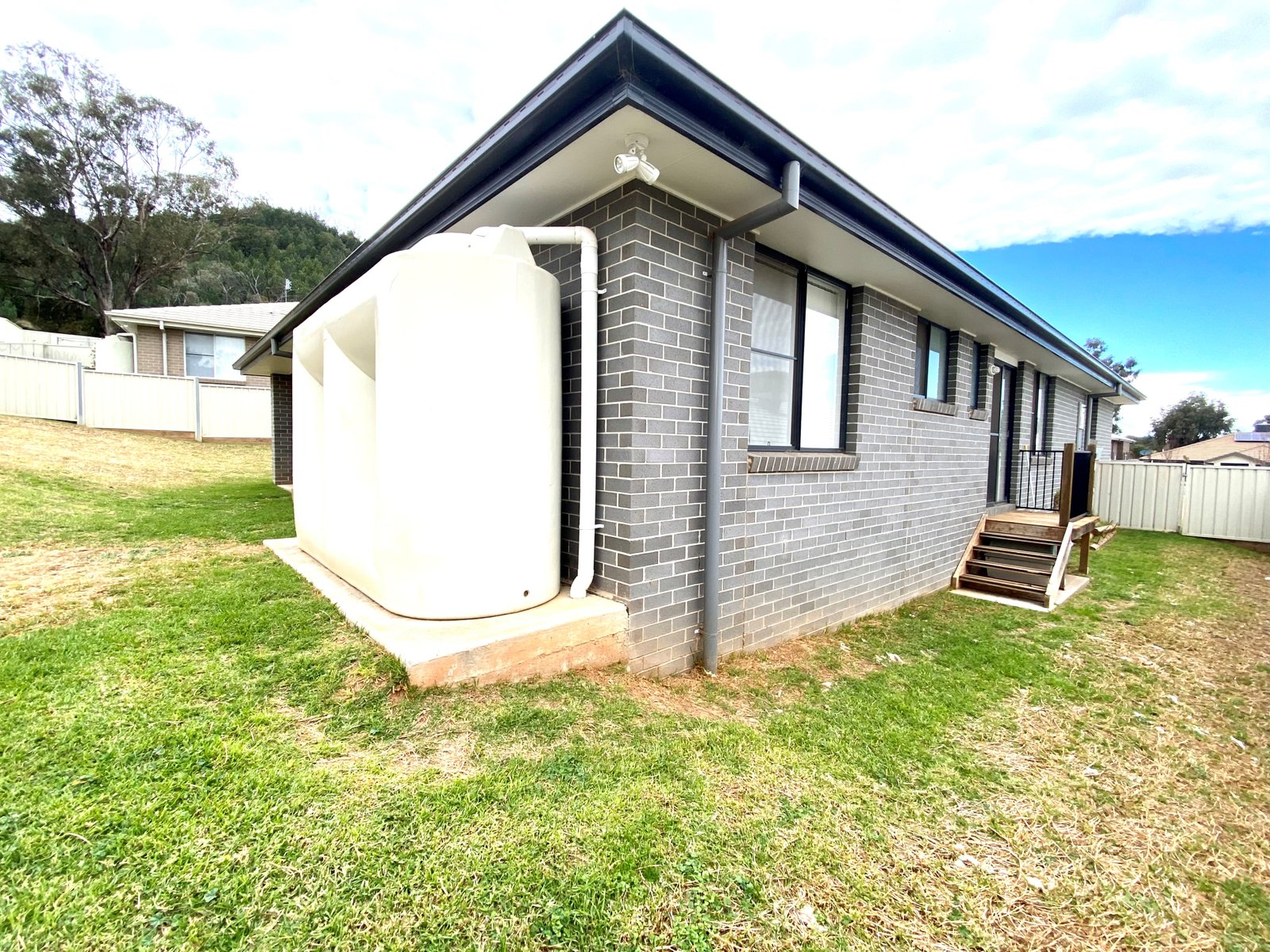 9 Borrowdale Close TAMWORTH 20