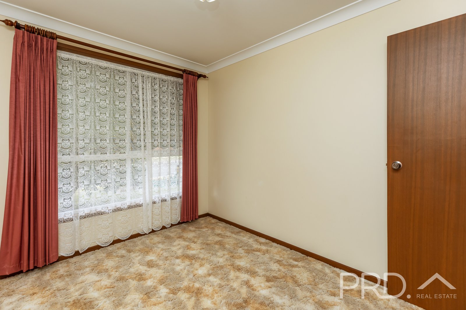 9 Bottlebrush Drive TUMUT 8