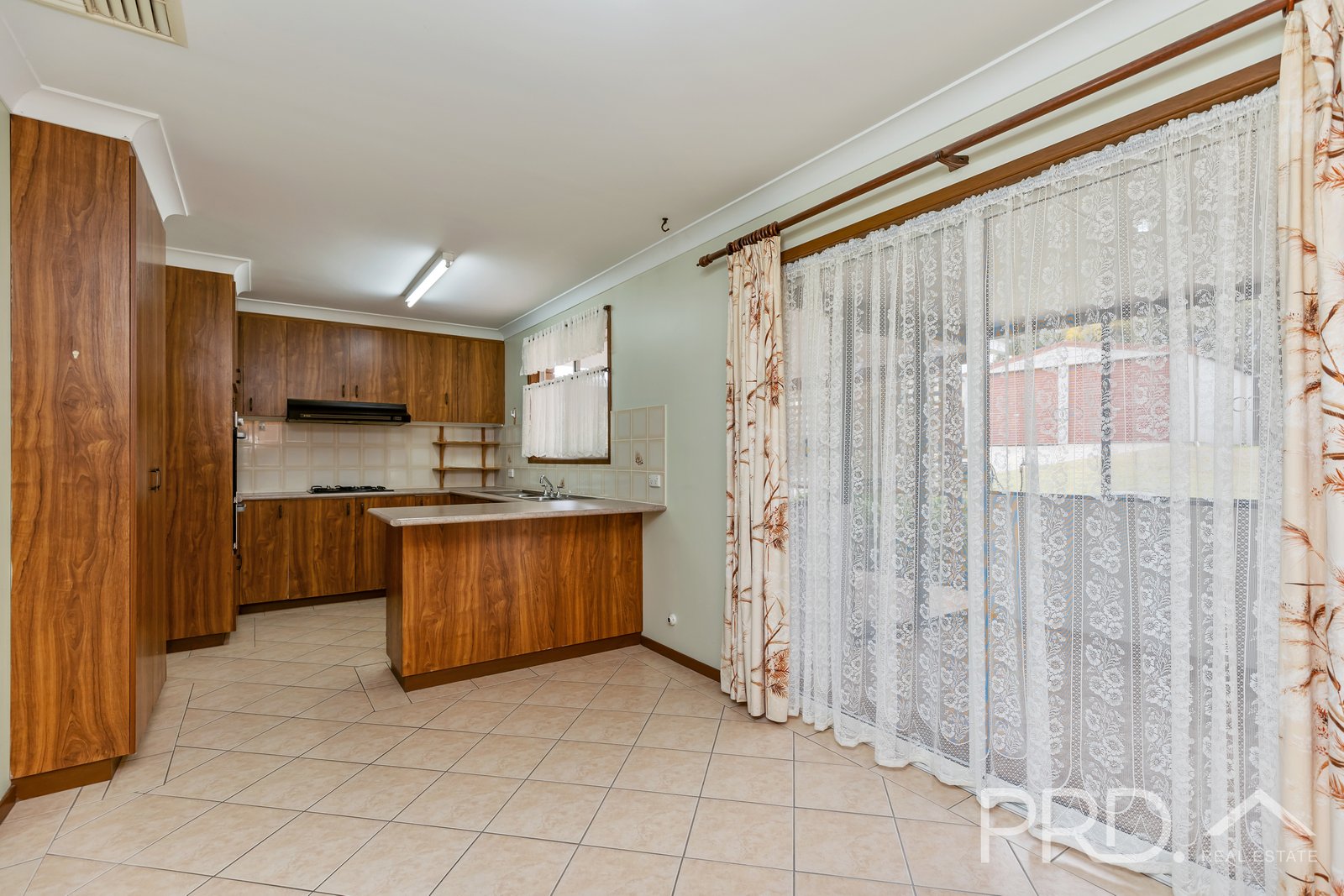 9 Bottlebrush Drive TUMUT 11