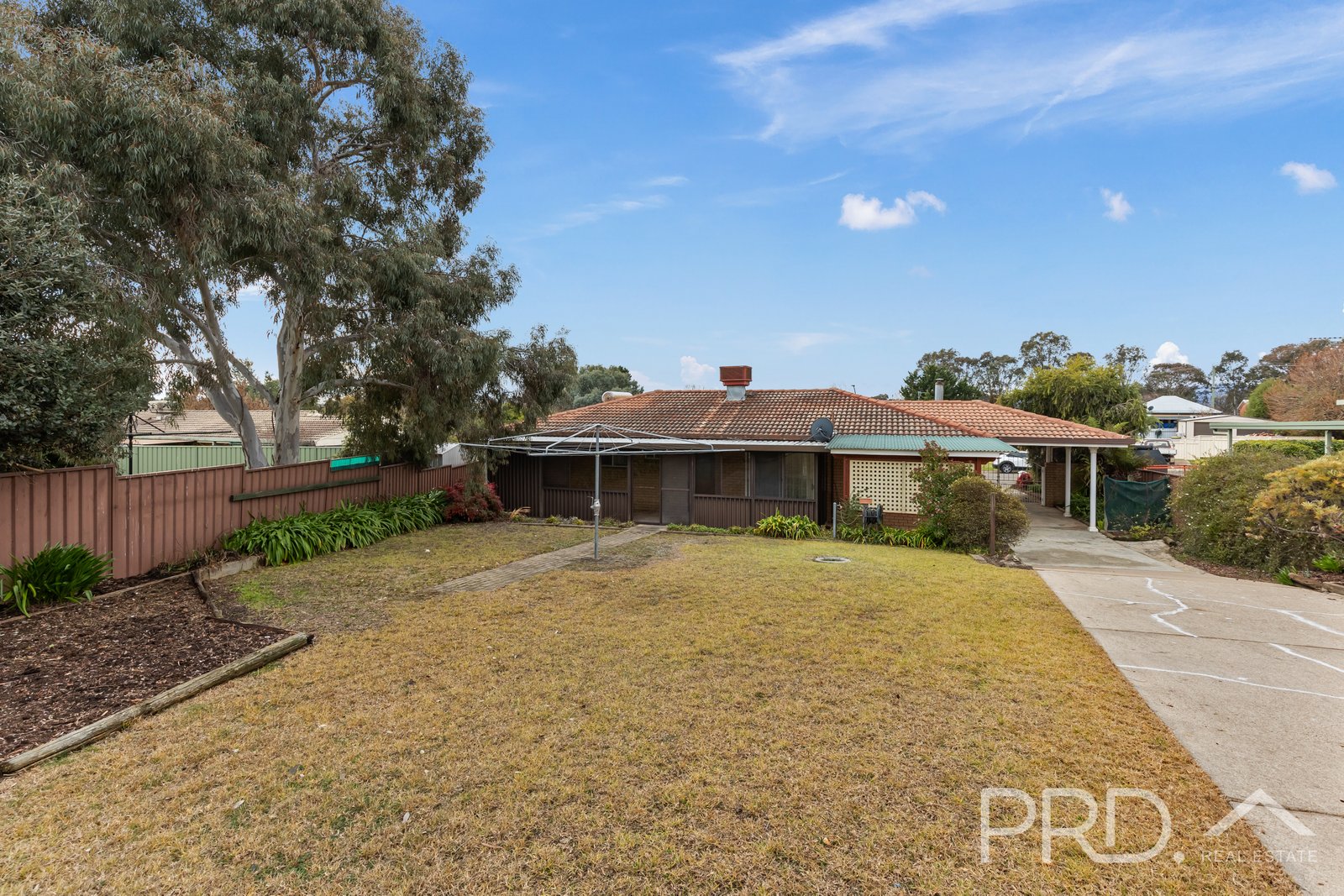 9 Bottlebrush Drive TUMUT 15