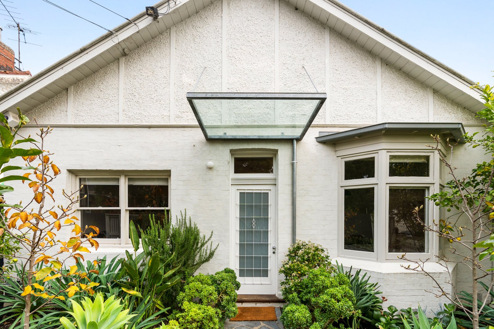 Gallery: 9 Bowen Street