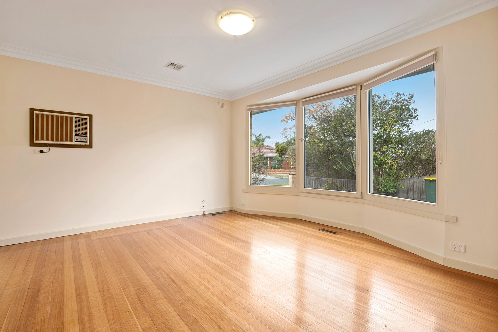 Gallery: 9 Box Court