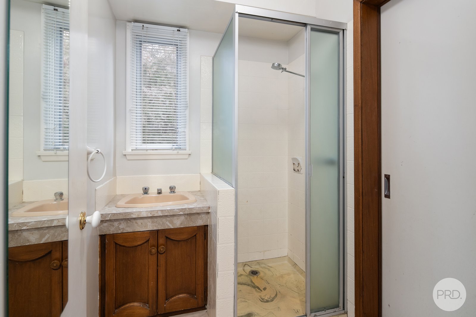 9 Bradbury Street BROWN HILL 11