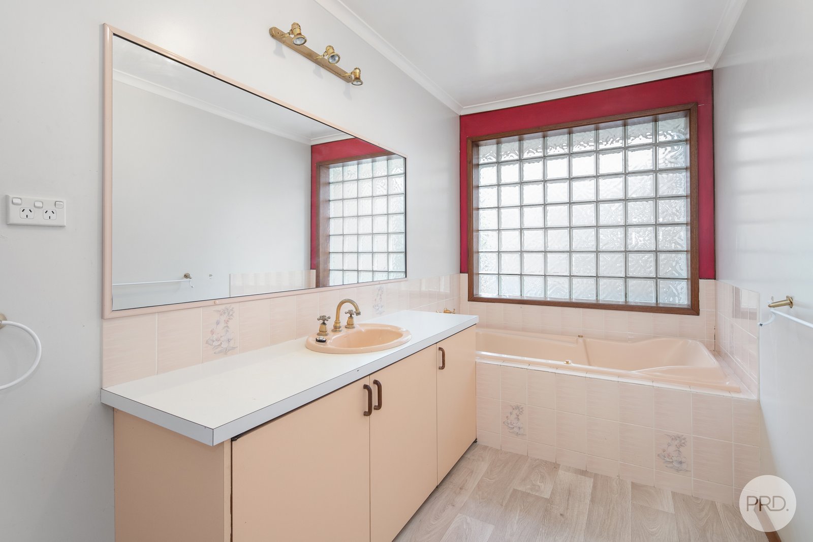 9 Bradbury Street BROWN HILL 13