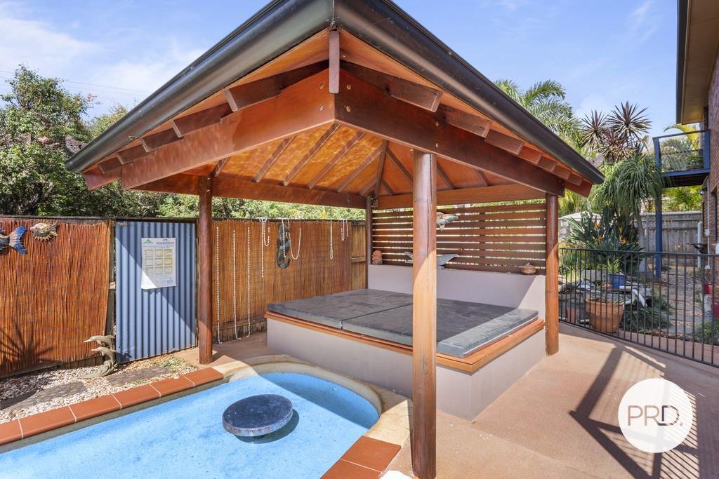 9 BRAEMAR Court REDLAND BAY 6