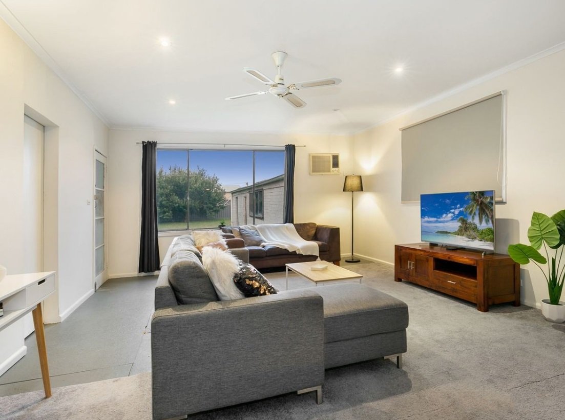Gallery: 9 Bridges Avenue