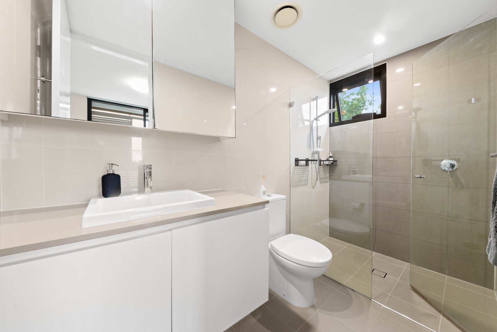 9 Brodie Avenue LITTLE BAY 15
