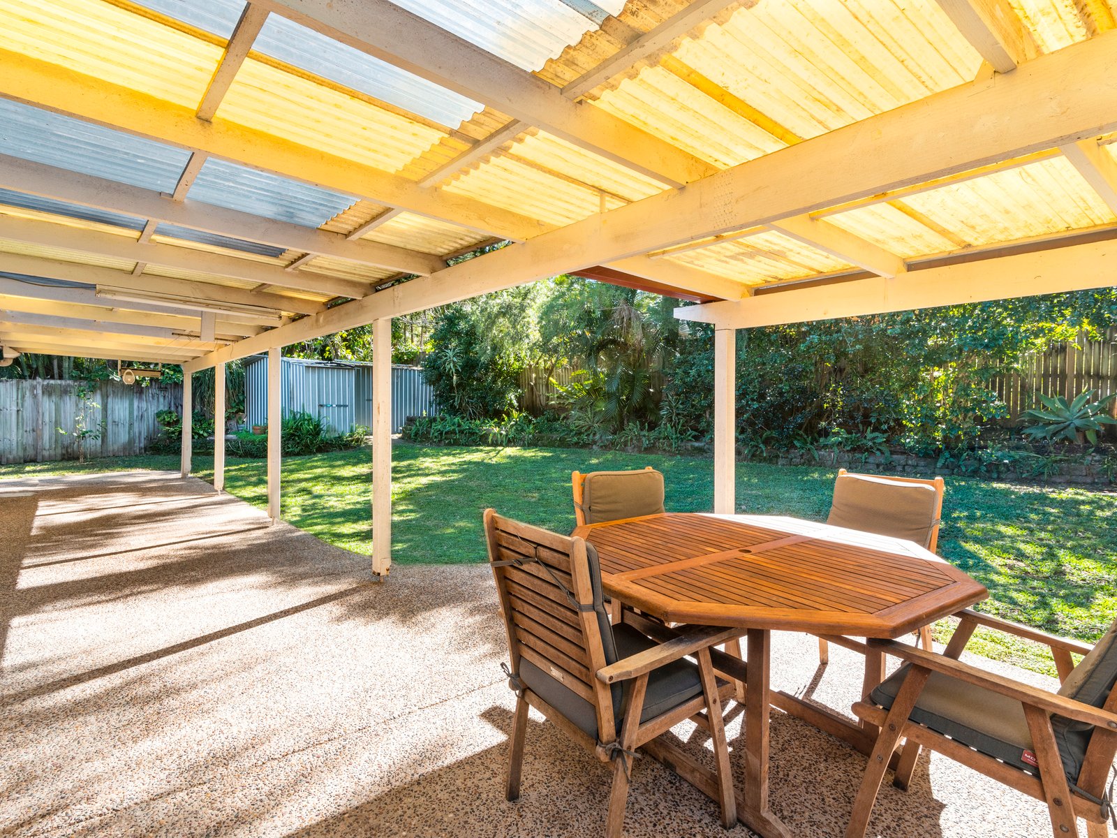 9 Bronhill Street CURRUMBIN WATERS 10