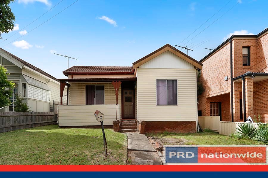 9 Broughton Street MORTDALE 2