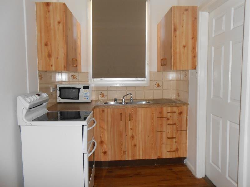 9 Bruce Street TAMWORTH 2