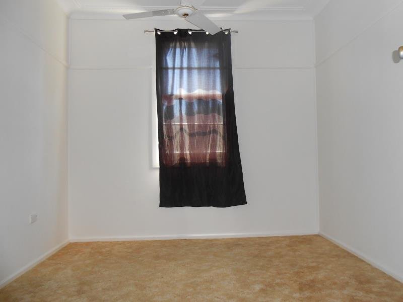 9 Bruce Street TAMWORTH 5