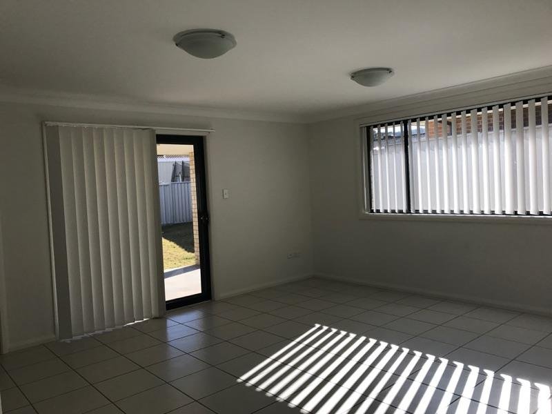 9 Brushbox Grove TAMWORTH 4
