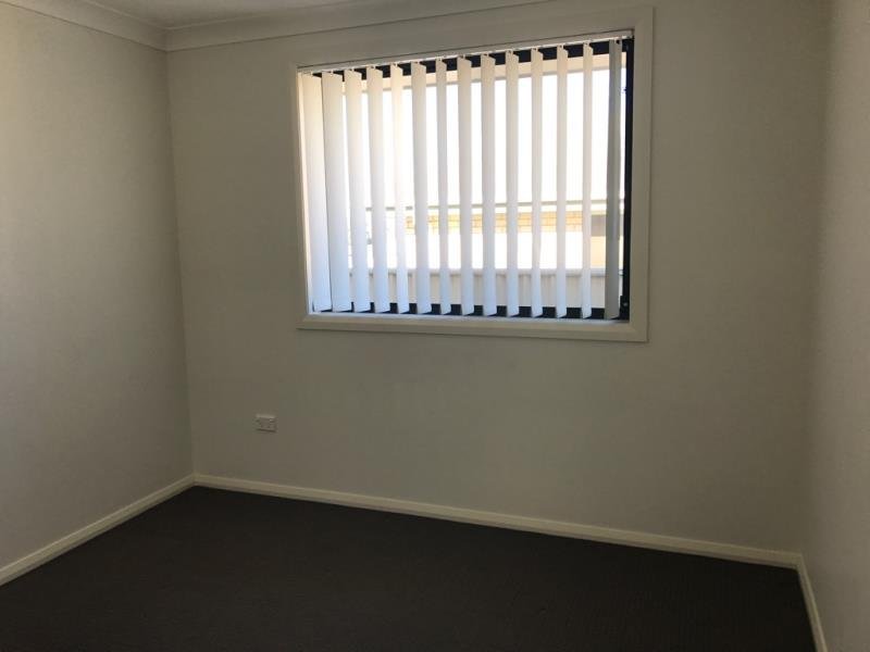 9 Brushbox Grove TAMWORTH 5