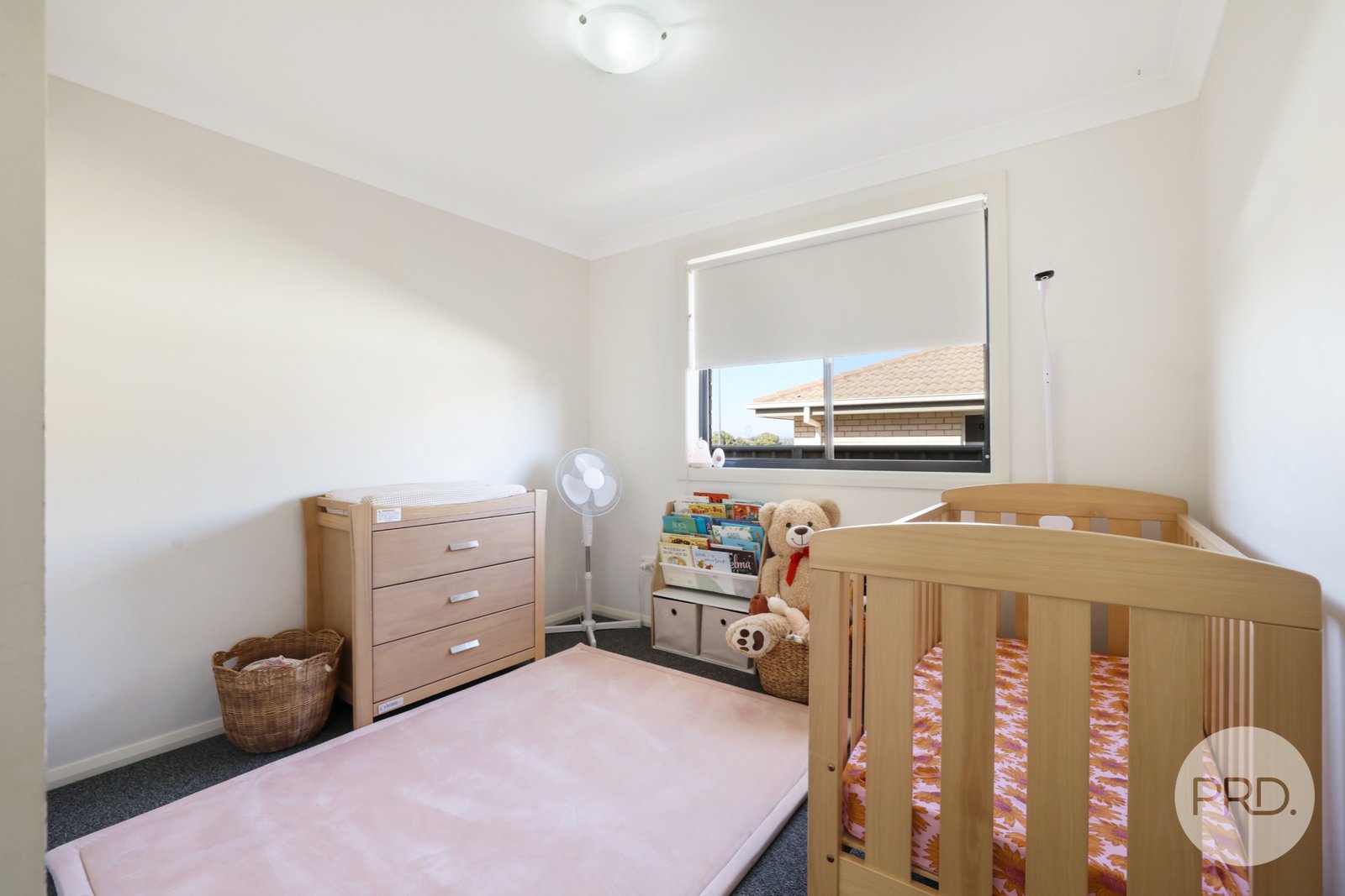 9 Brushbox Grove TAMWORTH 9
