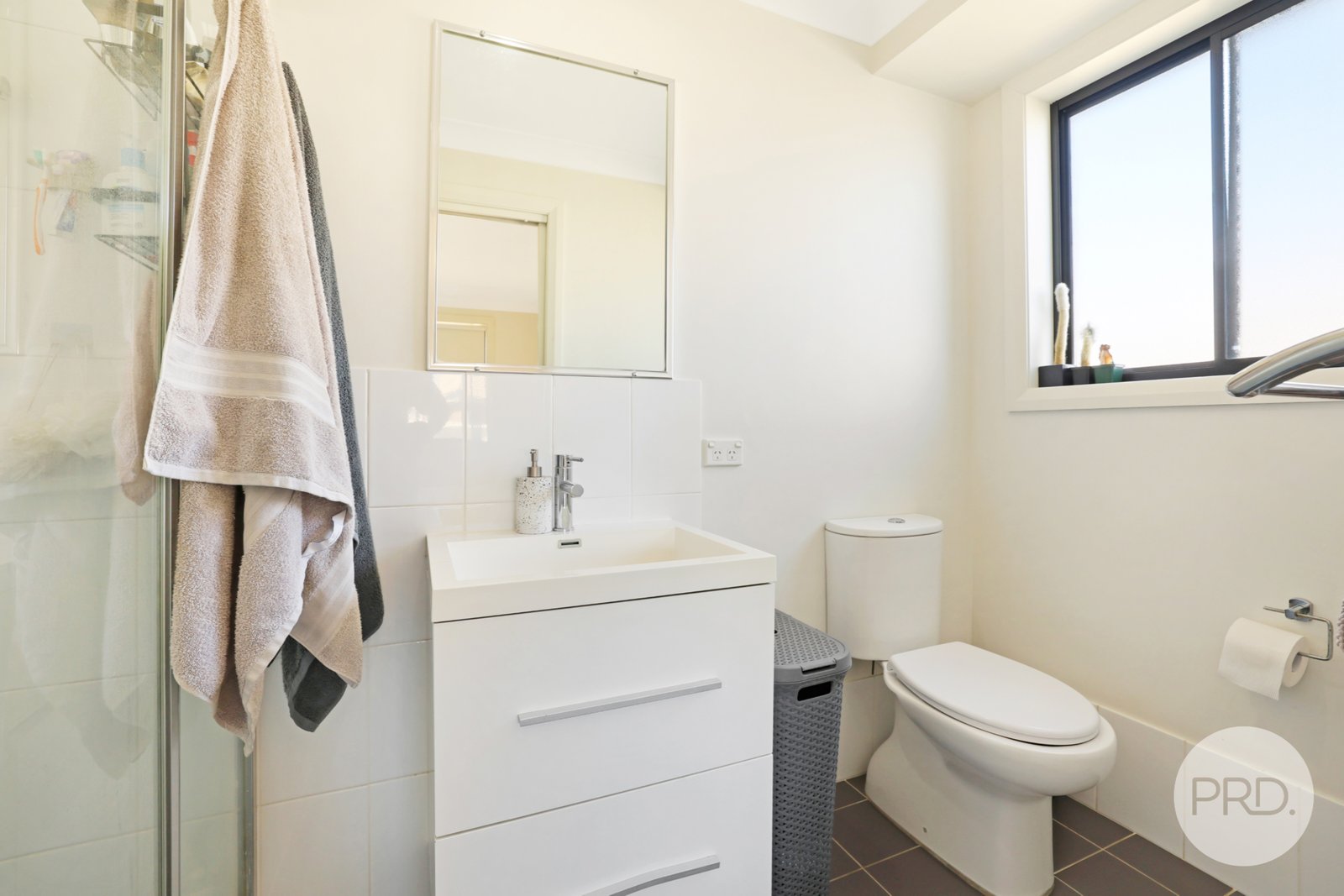 9 Brushbox Grove TAMWORTH 14