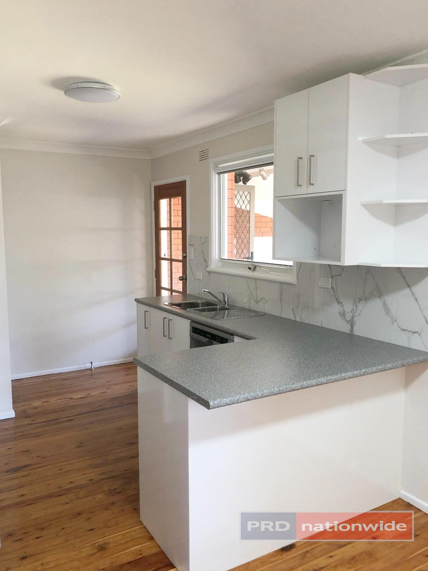 9 Bugden Avenue MILPERRA 5