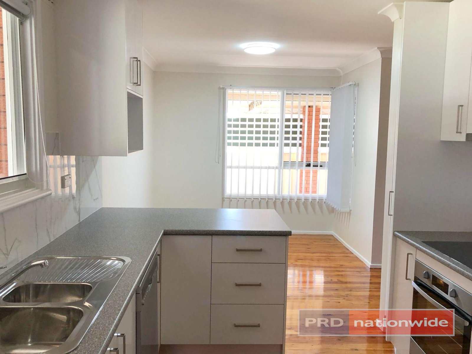 9 Bugden Avenue MILPERRA 4