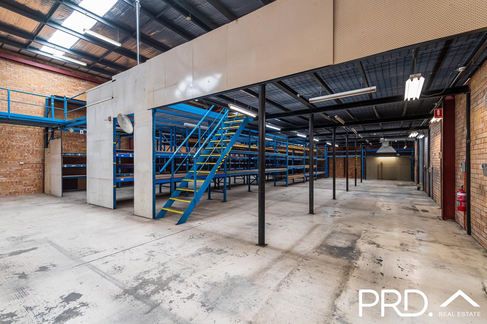 9 Bullecourt Avenue MILPERRA 2