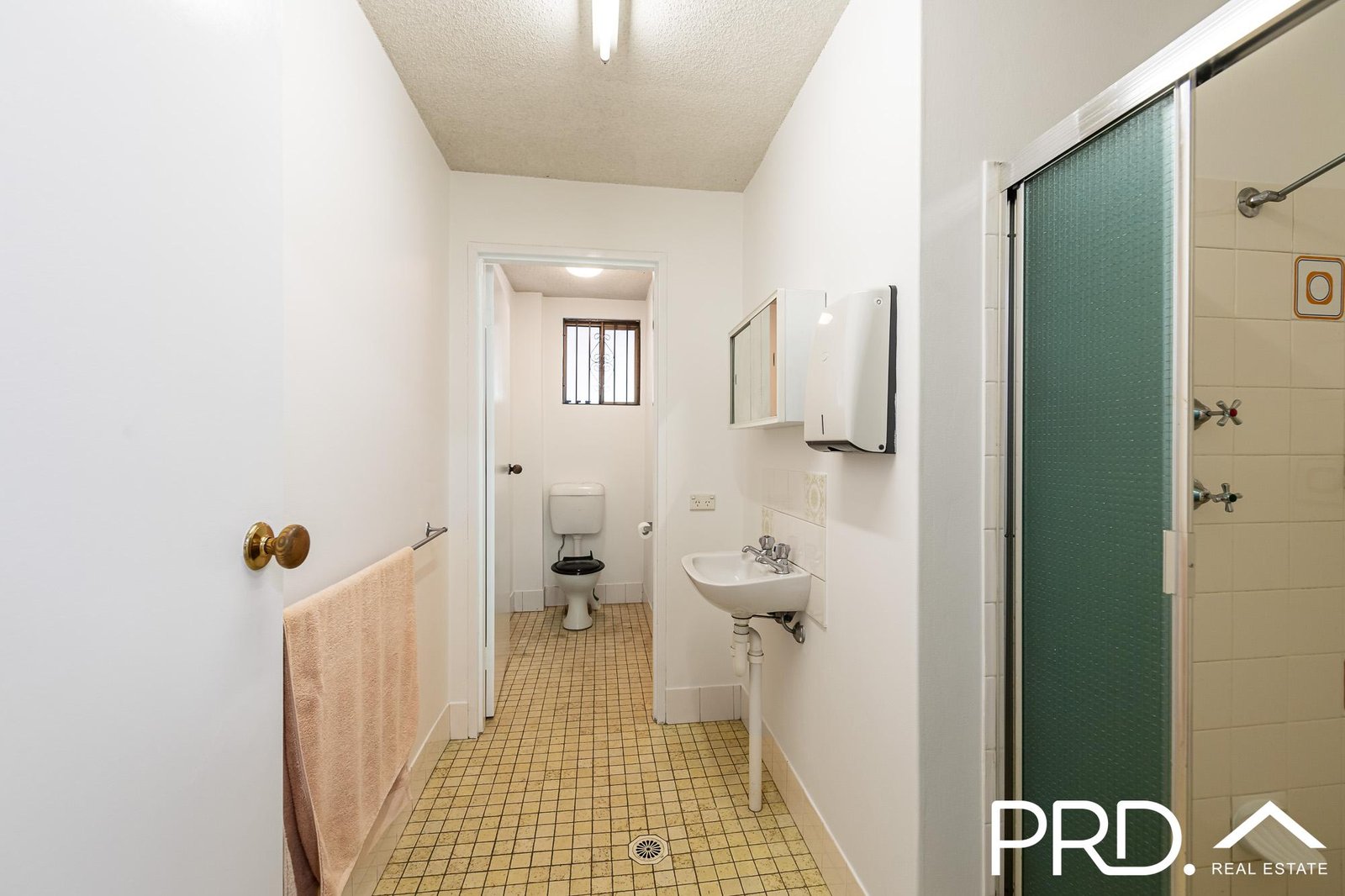 9 Bullecourt Avenue MILPERRA 8