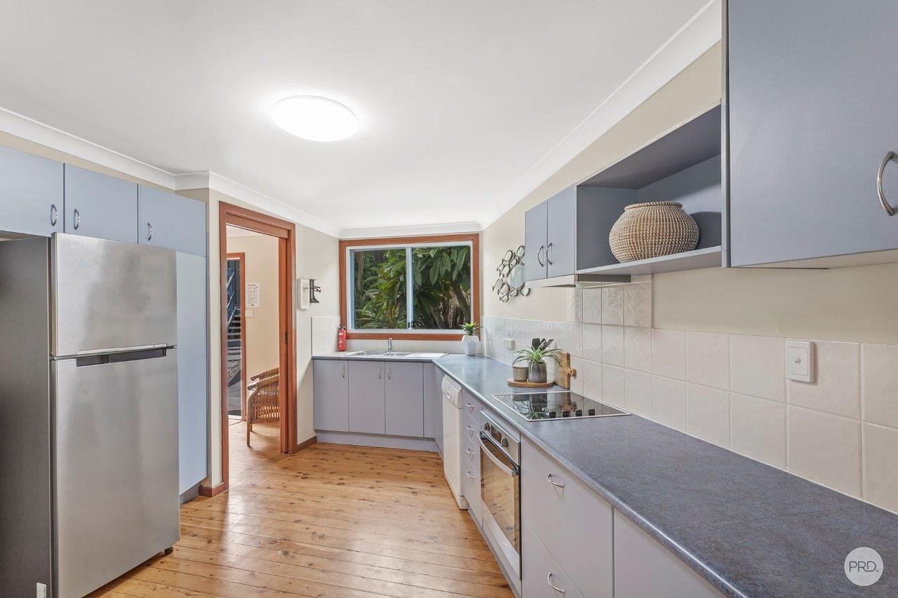 9 Burbong Street NELSON BAY 12