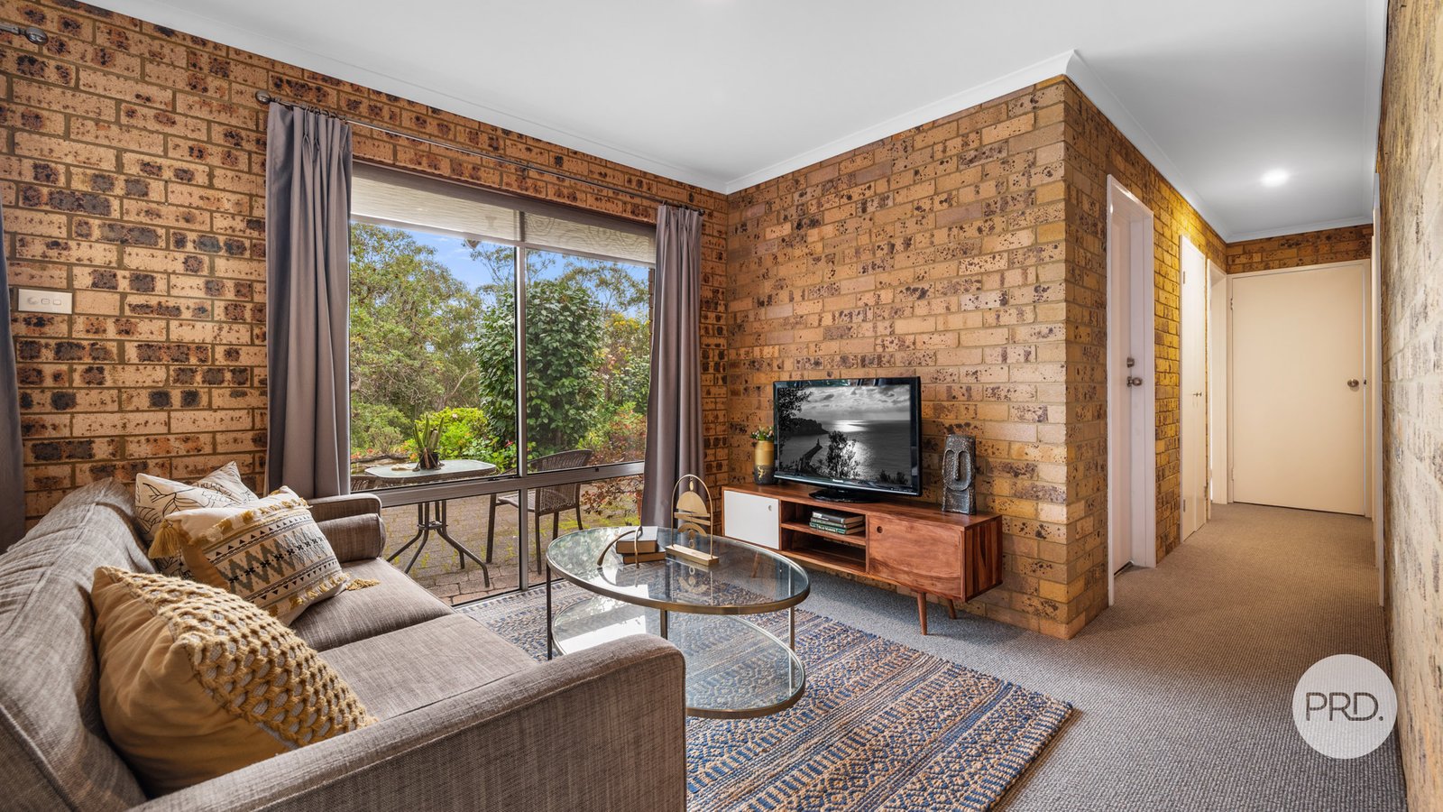 9 Burns Place SPRINGWOOD 8