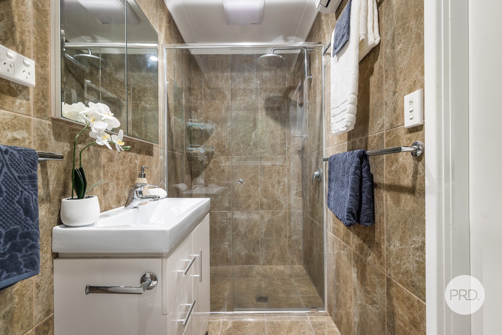 9 Burns Place SPRINGWOOD 11