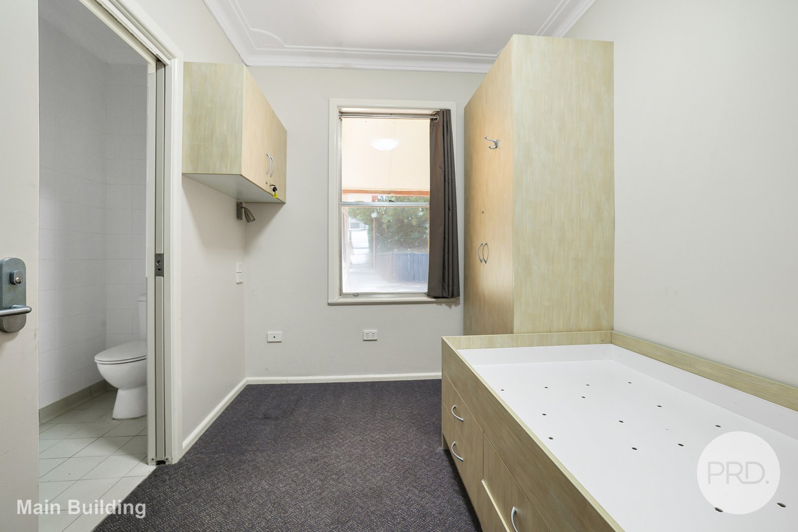 9 Burnside Avenue TAMWORTH 7